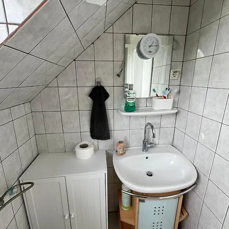 Homestay Cozy 2-room Attic In Essen